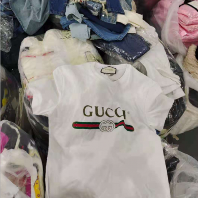 東莞虎門(mén)品牌工廠清貨庫(kù)存積壓1元服裝外貿(mào)品牌尾貨清貨處理批發(fā)